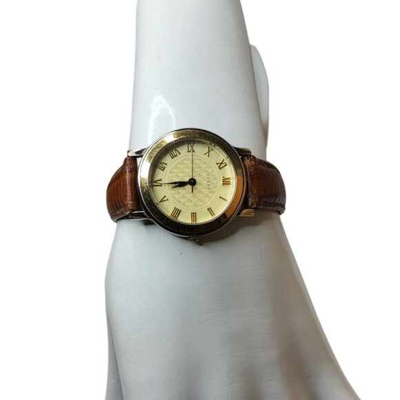 Vintage Womens Guess Adjustable Leather Adjustable Band Watch - Picture 4 of 8